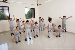 DANCE-4